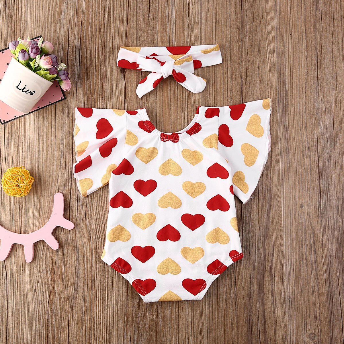Nyfödd baby flicka alla hjärtans dag kläder älskar hjärtat tryck ruffles ärm jumpsuit pannband