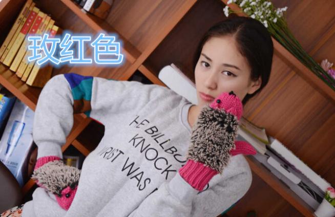 OMH 7 color to choose girls novelty in winter Warm outdoor gloves woman&#39;s Cartoon hedgehog cotton gloves ST30: rose red