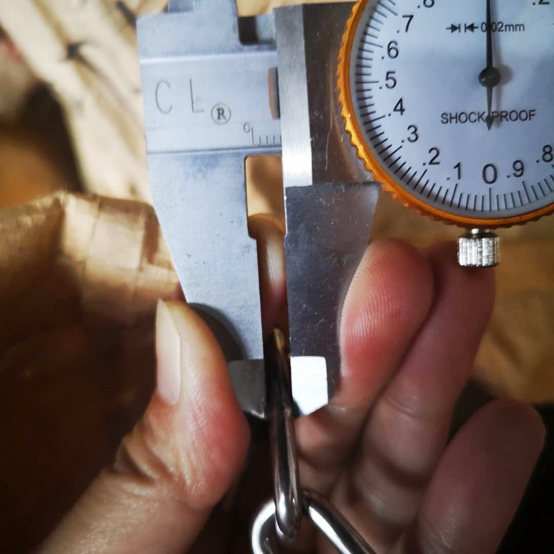 Ordinary 304 Stainless Steel 4mm Diameter 5 Meters Long Link Chain Lifting Chain Industry Welded Binding Chain