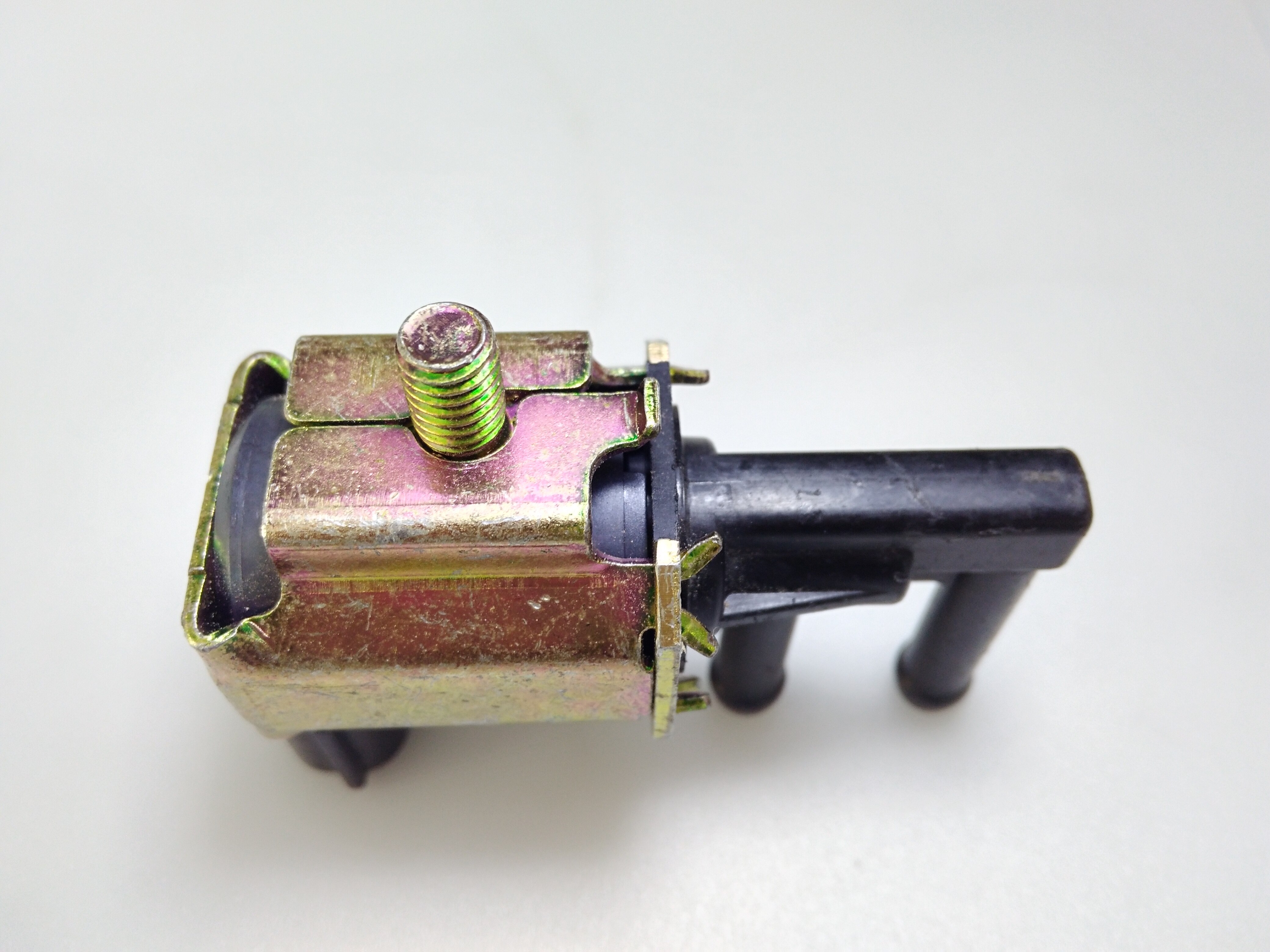 OEM K5T48486 K5T48290 18117-52G00 1811752G00 Vapor Canister Purge Valve Solenoid