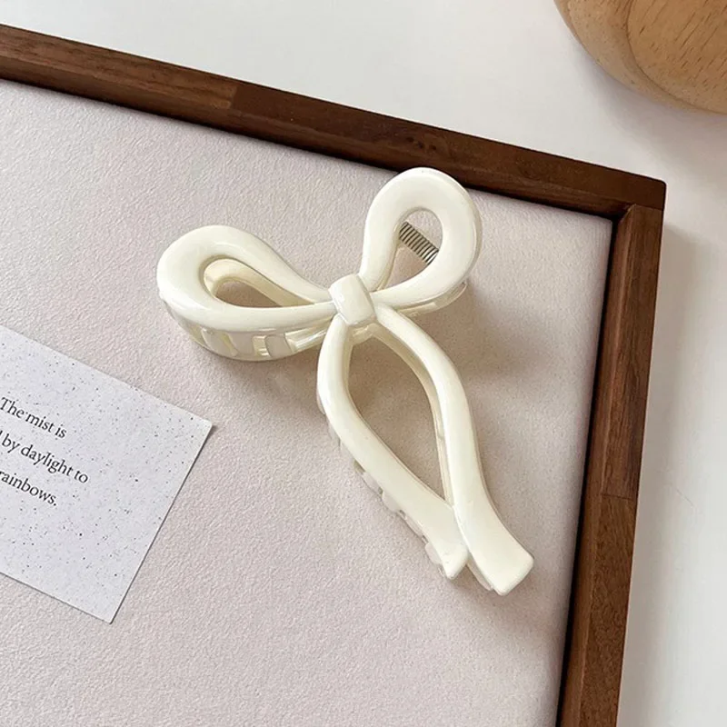 Damen süße schöNe Schmetterling Hinterkopf Klemme Clip Hai Clip Kopfbedeckung Haarschmuck Acryl Haarspange Klaue Clips Haarnadeln: Gold