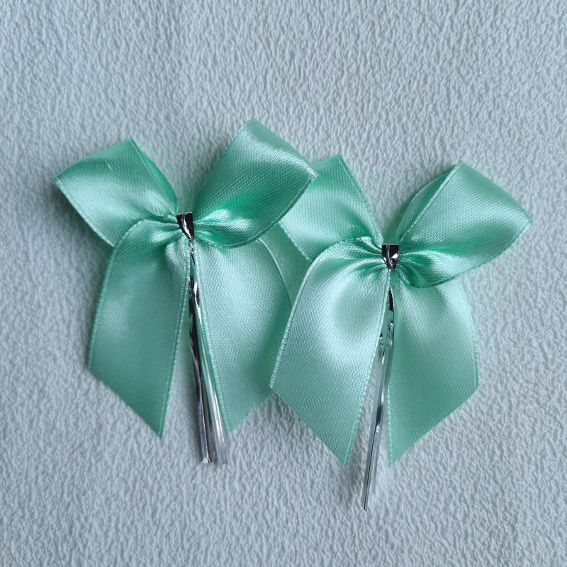 100pcs Multiple Colors Satin Ribbon Bowknot Sealing Wire Bakery Packing Birthday Party Bows For Wedding Decoration 6CM