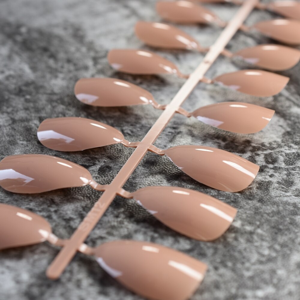 Ovale pointu bout aiguille Faux Ongles café marron couleur Faux Ongles goutte d'eau Faux Ongles conseils couverture complète manucure Ongles artificiels