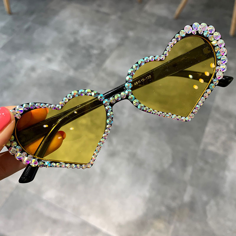 Vintage hjerte solbriller kvinner luksus rhinestone dekorasjon cat eye solbriller menn briller oculos klare briller