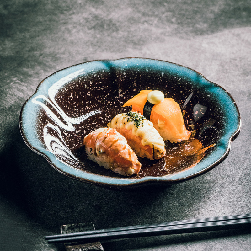 Creatieve Keramische Magnolia Plaat Japanse Stijl Minimalistische Restaurant Plaat Diepe Schotel Plaat Koude Schotel Plaat Pickle Plaat Dessert