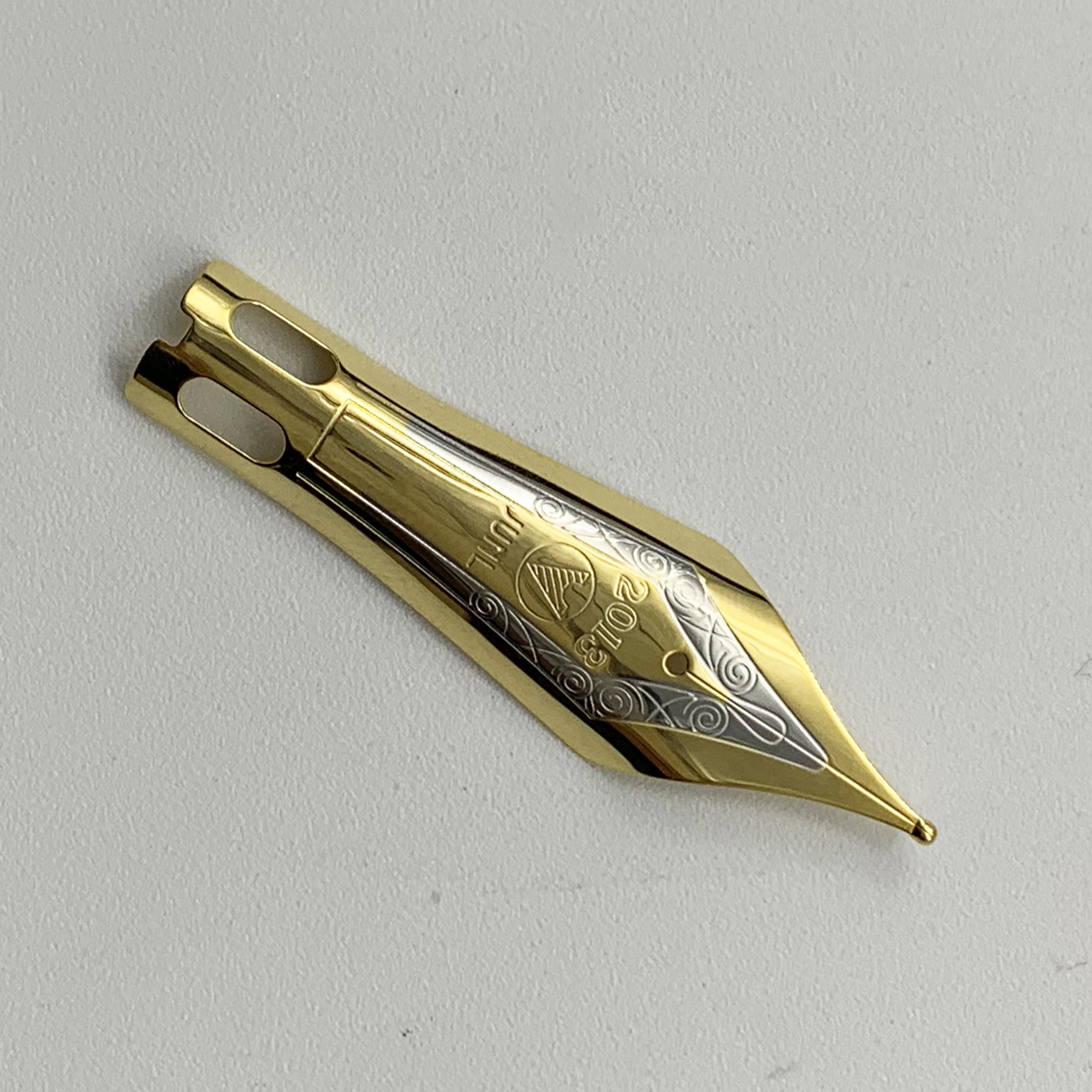 WingSung-pluma estilográfica gigante de pistón de resina 930, N0.9 Iraurita F/M/B, punta dorada/plateada, bolígrafo de para escritura de estudiantes de negocios: Morado / OBB