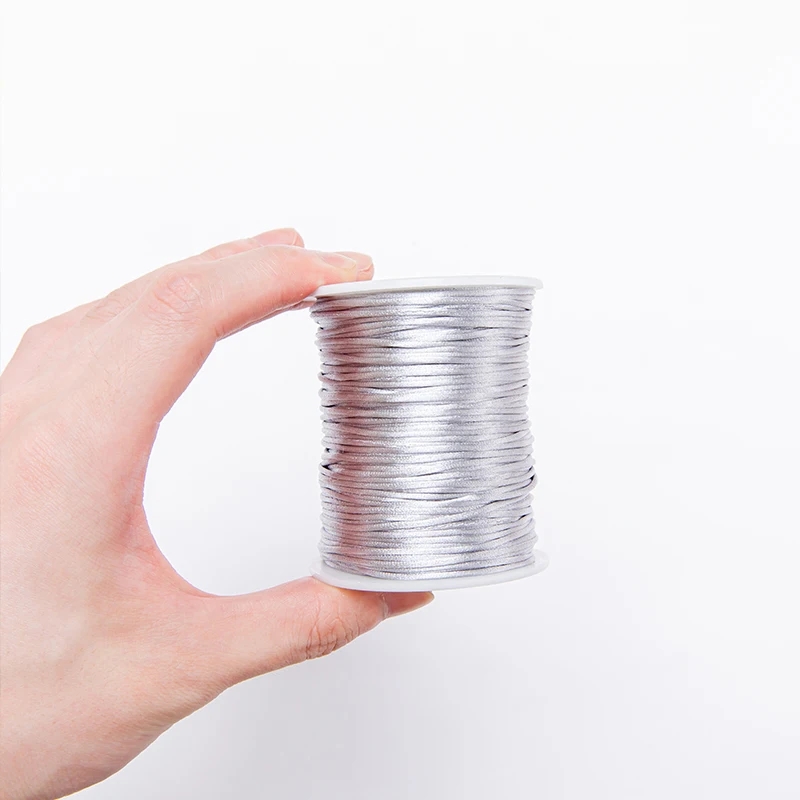 Sznurek nylonowy satynowy 80M/rolka, 1.5mm, robić makramy, bransoletek, chińskich węzłów, naszyjników i wyrobu biżuterii.