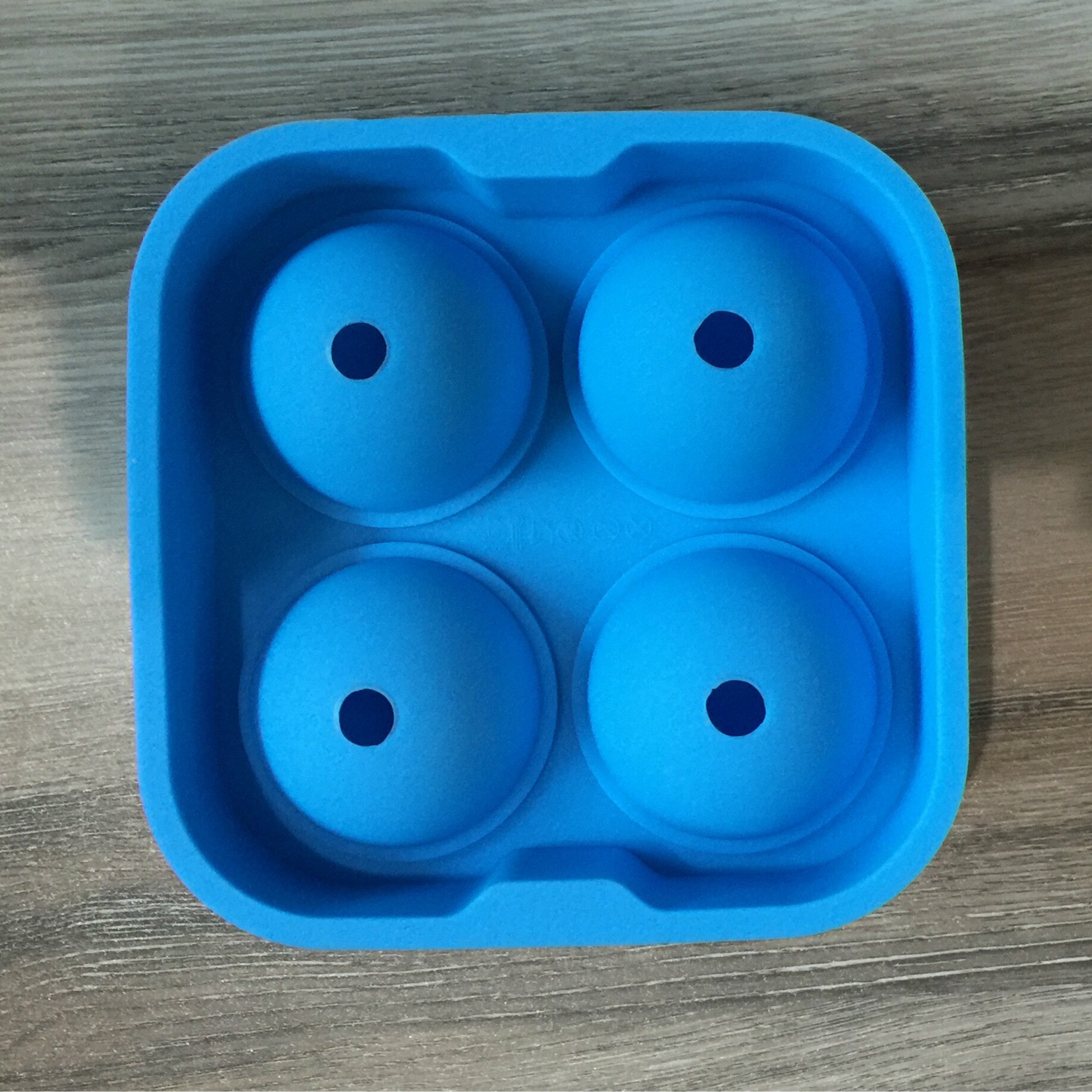 Large Ice Cube Maker Silicone Mold 4 Cell Sphere Ice Ball Ice Cube Tray Mold Wine Cocktail Party Bar Accessories Ice Cream Tool: C