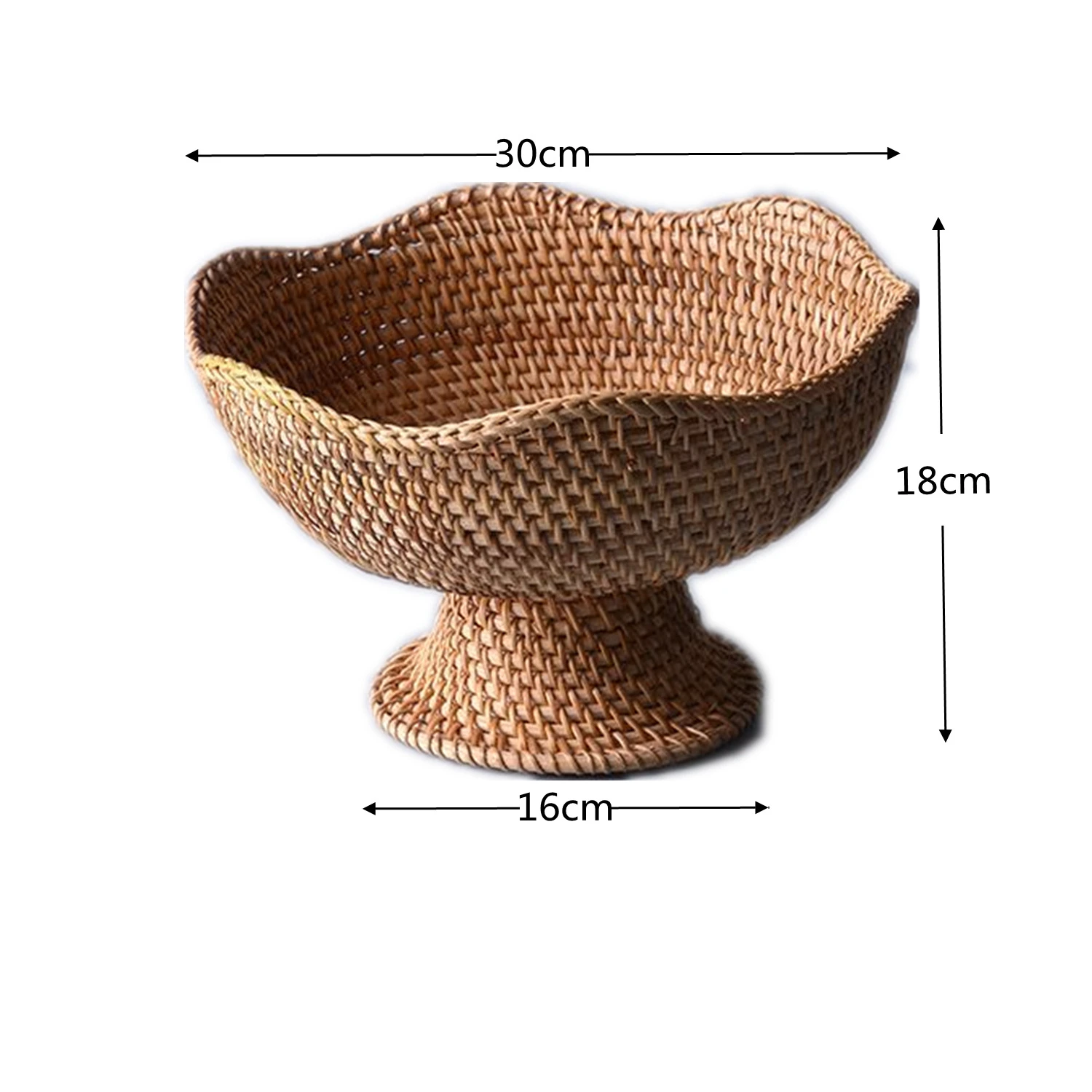 Rotan fruitmanden, rieten opbergschalen, natuurlijke geweven serveermanden, decoratieve manden voor het organiseren van spullen op het aanrecht.