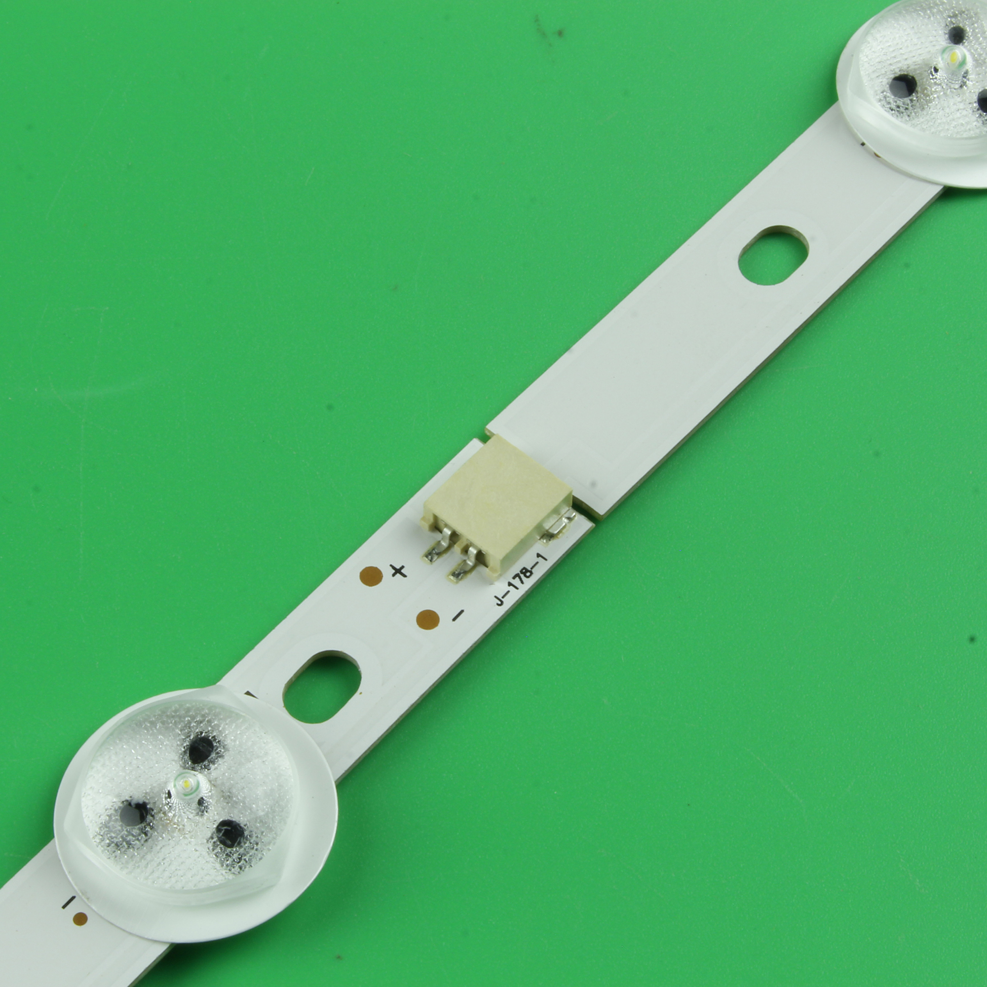 Tira de luces LED, accesorio para LG 42LA620S 42LN570S 6916L-1214A 6916L-1215A 6916L-1216A 6916L-1217A 6916L-1385A 6916L-1386A 6916L-1387A 6916L-1388A
