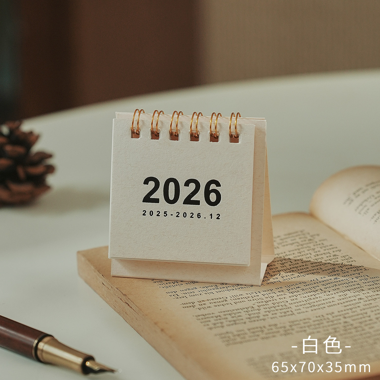 Mini calendrier 2026 Simple, fournitures scolaires et de bureau, calendrier de bureau, planificateur mensuel, accessoires de bureau, enregistrement de décoration: WHITE