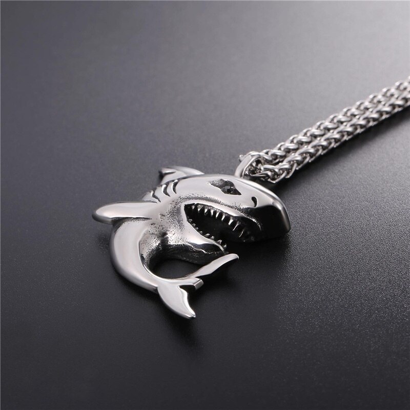 Trendy Animal Shark Pendant Necklace for Men Metal Gold-Plated Shark Necklace Pendant Accessory Party Jewelry: -silver