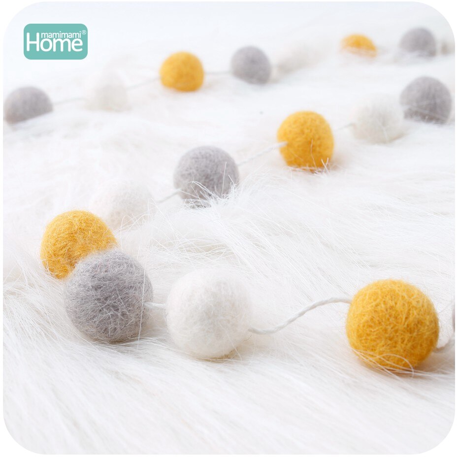 MamimamiHome 20Pcs Wool Ring Wool Felt Ball Gray Light Yellow White Ball Ornaments Baby Shower Children's Toy Room Decoration