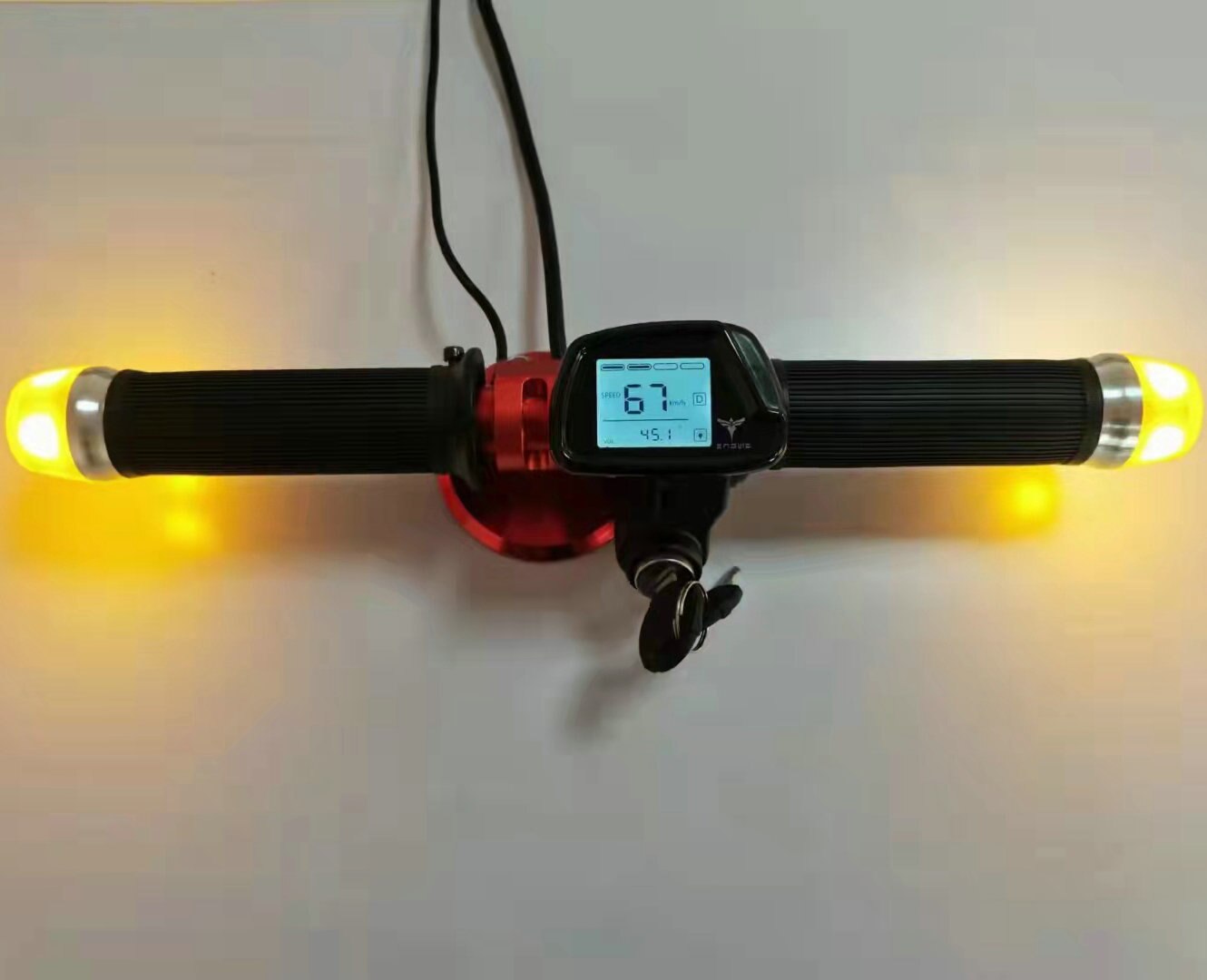 Acelerador de giro con indicador de voltaje, velocímetro, bloqueo, pantalla Lcd, luz de giro, bicicleta eléctrica, Scooter, triciclo, MTB, piezas de agarres