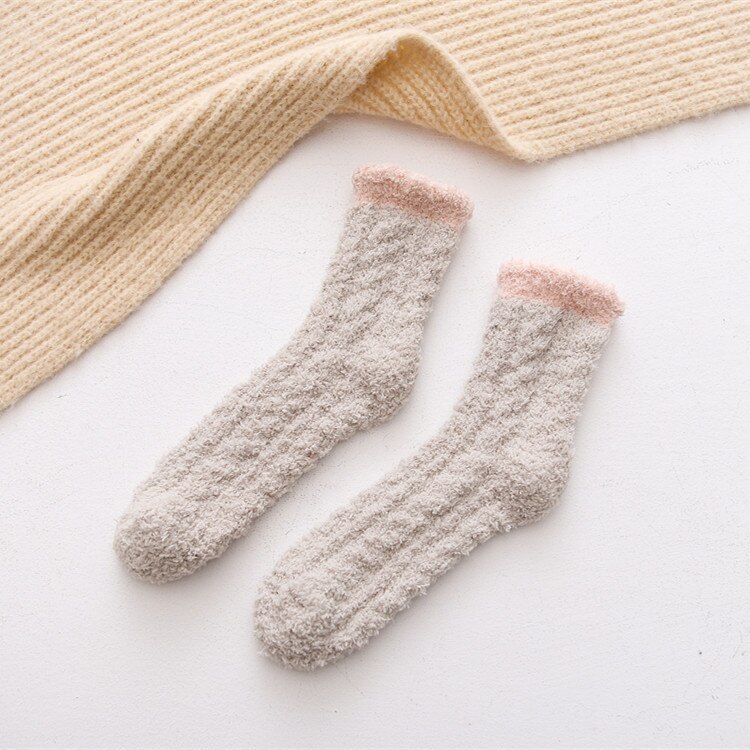 Women Plush Socks Soft Microfiber Fuzzy Warm Slipper Home Bed Floor Socks Winter: khaki