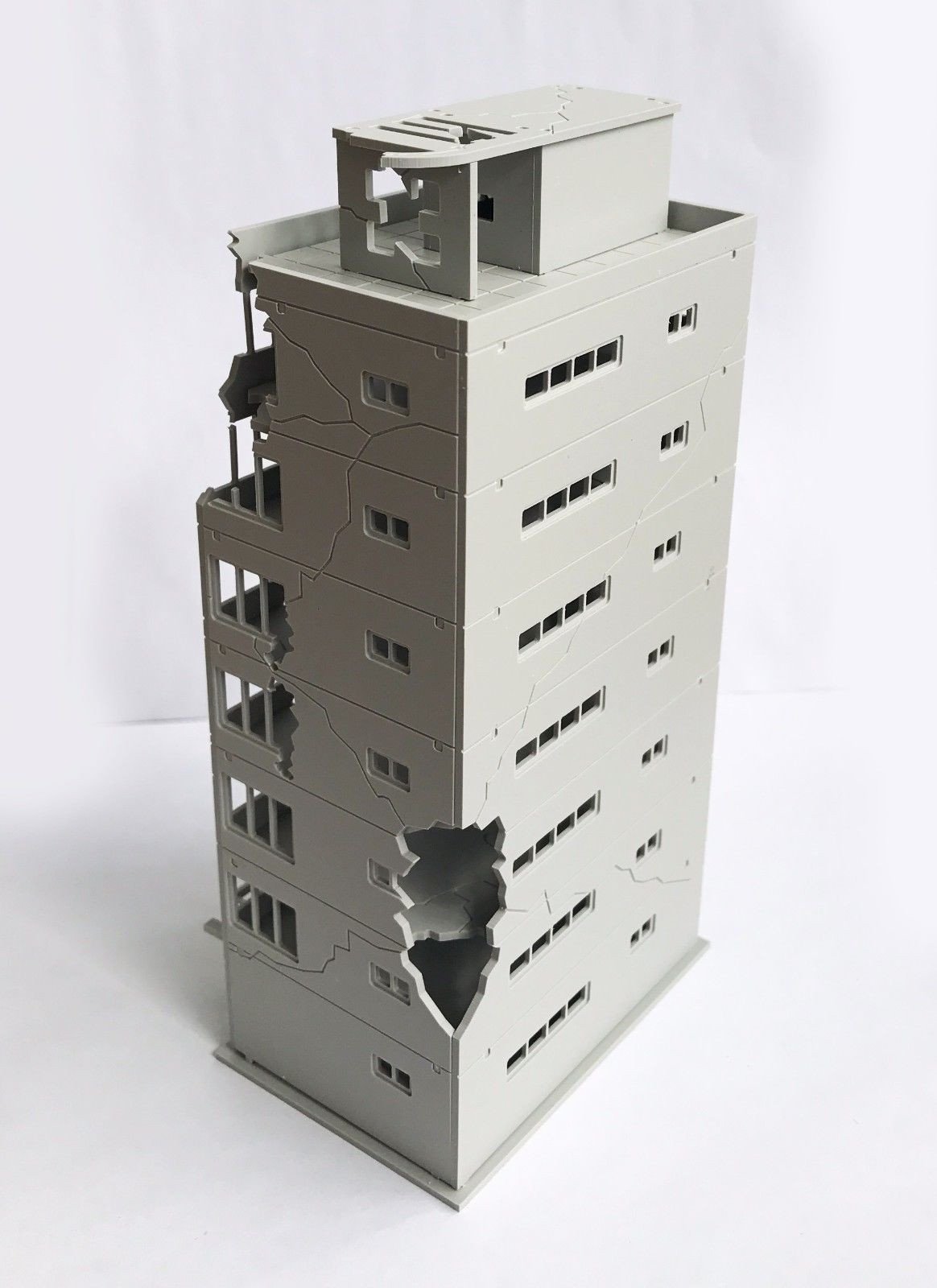 Outland Models City Ruin Building Damaged Abandoned Mall N Scale Railway Scenery