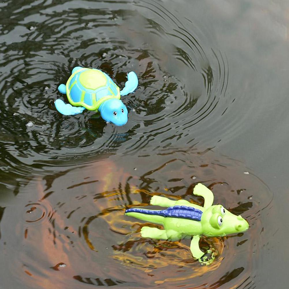 1pcs Baby Bath Clockwork Toy Cartoon Toy Wind-up Water Color Hippo Shark Toy Shower Bathing Random Playing G5Z1