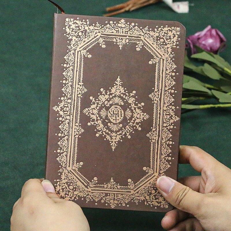 Retro bronzing notebook notebook European style diary thick A5 super thick Korean notepad middle school student stationery: A