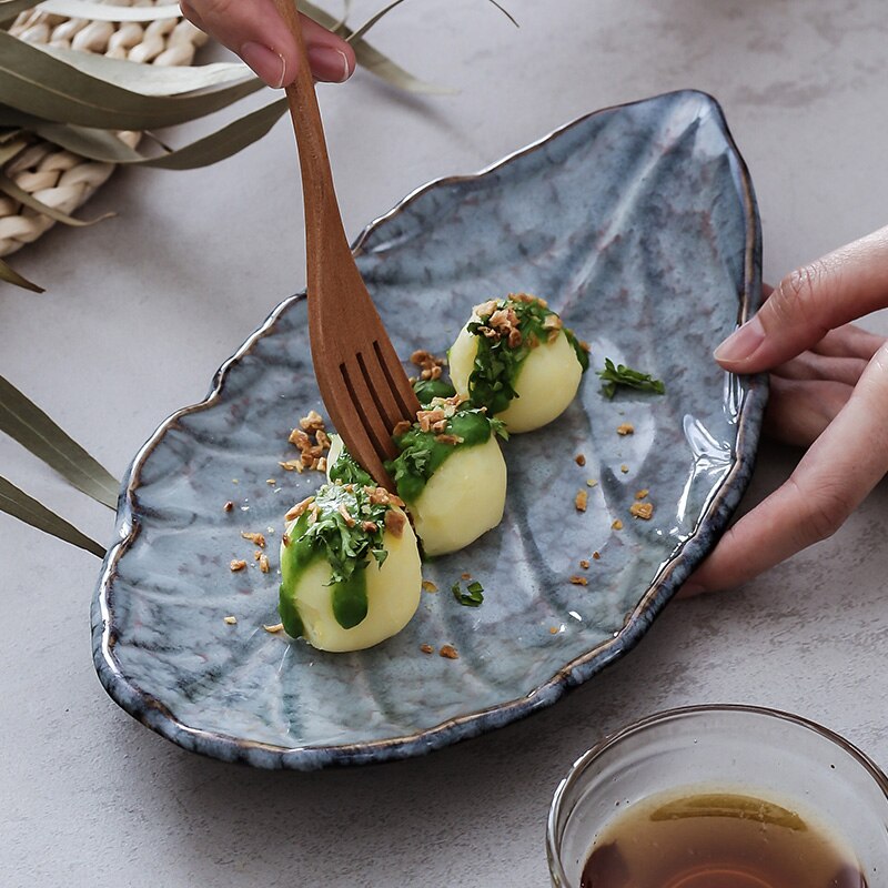 FANCITY platos de hojas de cerámica, platos para sushi del hogar, platos irregulares retro creativos, platos de aperitivos exóticos