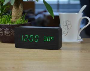 Mode Houten Wekkers Met Thermometer Eenvoudige Rechthoek Tafel Klokken Led Sound Control Desktop Decoratie Klok: black green