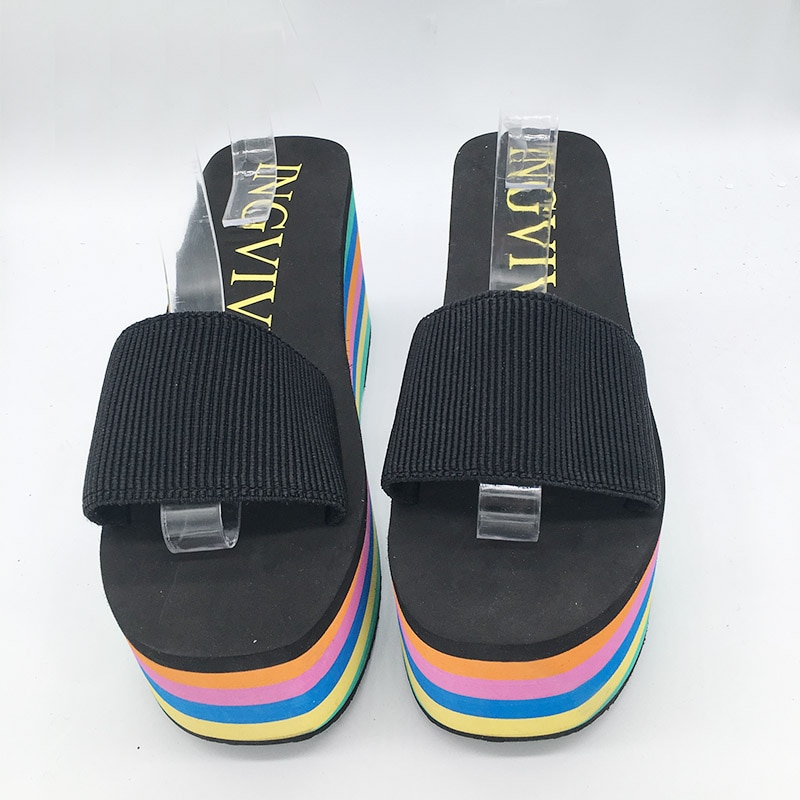 Hohe EVA Sohle Frauen Regenbogen streifen Rutschen Plattform Keil Dicken Boden Schuhe High Heels sandalen hausschuhe