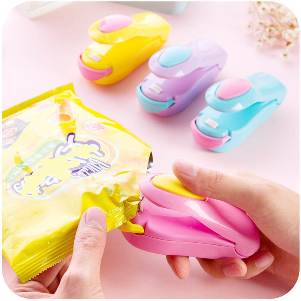 Mini Snacks Sealing Pocket Portable Hand Pressure Sealing Machine Plastic Bag Self-sealing Electromechanical Heat Sealer