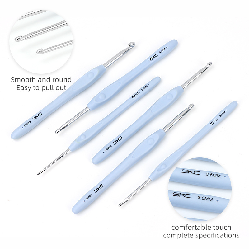 Gancho de ganchillo azul, vástago suave, aguja para suéter, ganchos de ganchillo, herramientas para tejer a mano, agujas de lana, accesorios de gancho de punto de aluminio TPR