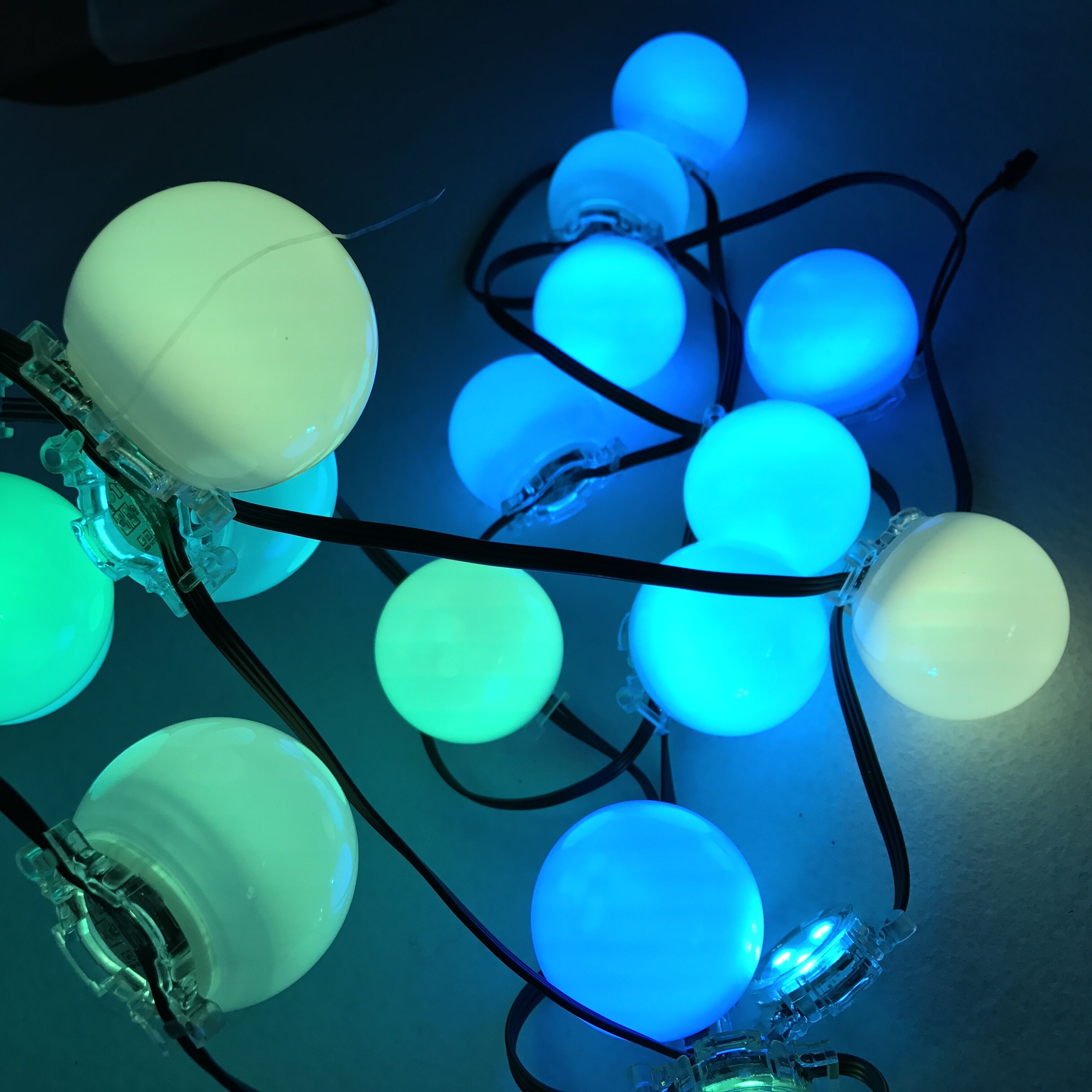 WS2818 DC12V Adresseerbare Rgb Full Color Pixel Module; IP68 Nominale; 50Mm Frosted Cover; 30Mm Base; 3Leds; 0.72W;18AWG Alle Zwarte Draad