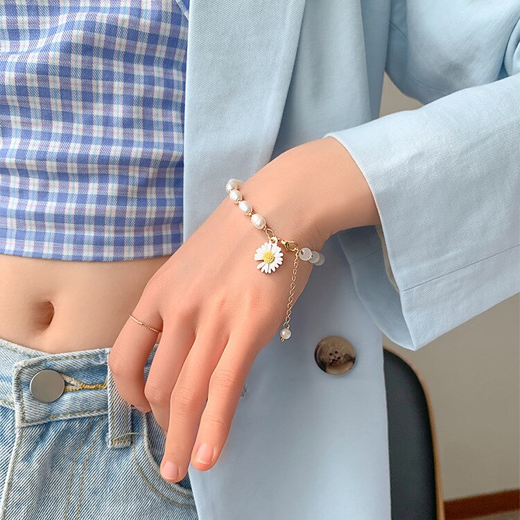 Koreanische Oval Perle Opal Gänseblümchen Blume Armbinde Für Frauen Neue Schmuck Einstellbar Einfache Armbänder