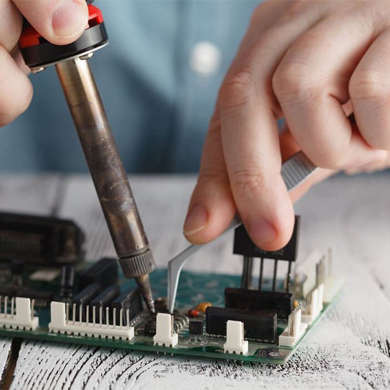 62 -delige printplaatkit bevat 32 dubbelzijdige prototypeborden , , 20 headerconnectoren en 10 schroefklemmenblokken