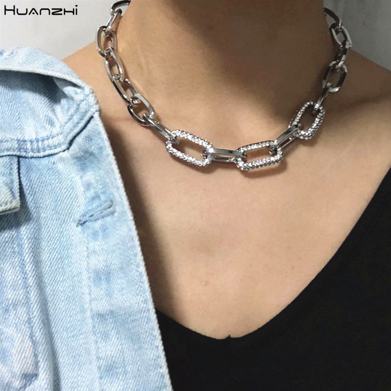 HUANZHI 2020 Nova Moda de Metal Geométrica Cadeia Ampla Flash Rhinestone Punk Clavícula Cadeia Colar De Cor Prata para As Mulheres de Jóias
