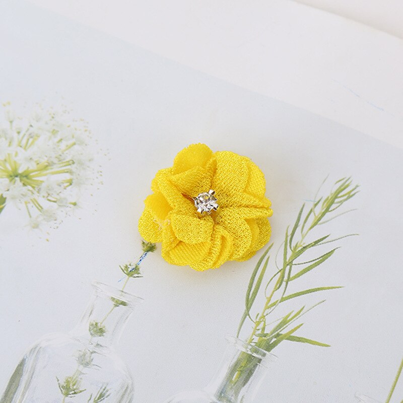10 stks/partij Multi Kleuren Handgemaakte Kleine Stof Satijnen Bloemen met Rhinestone Applicaties Naaien Bruiloft Kleding Accessoires Bloemen: 1