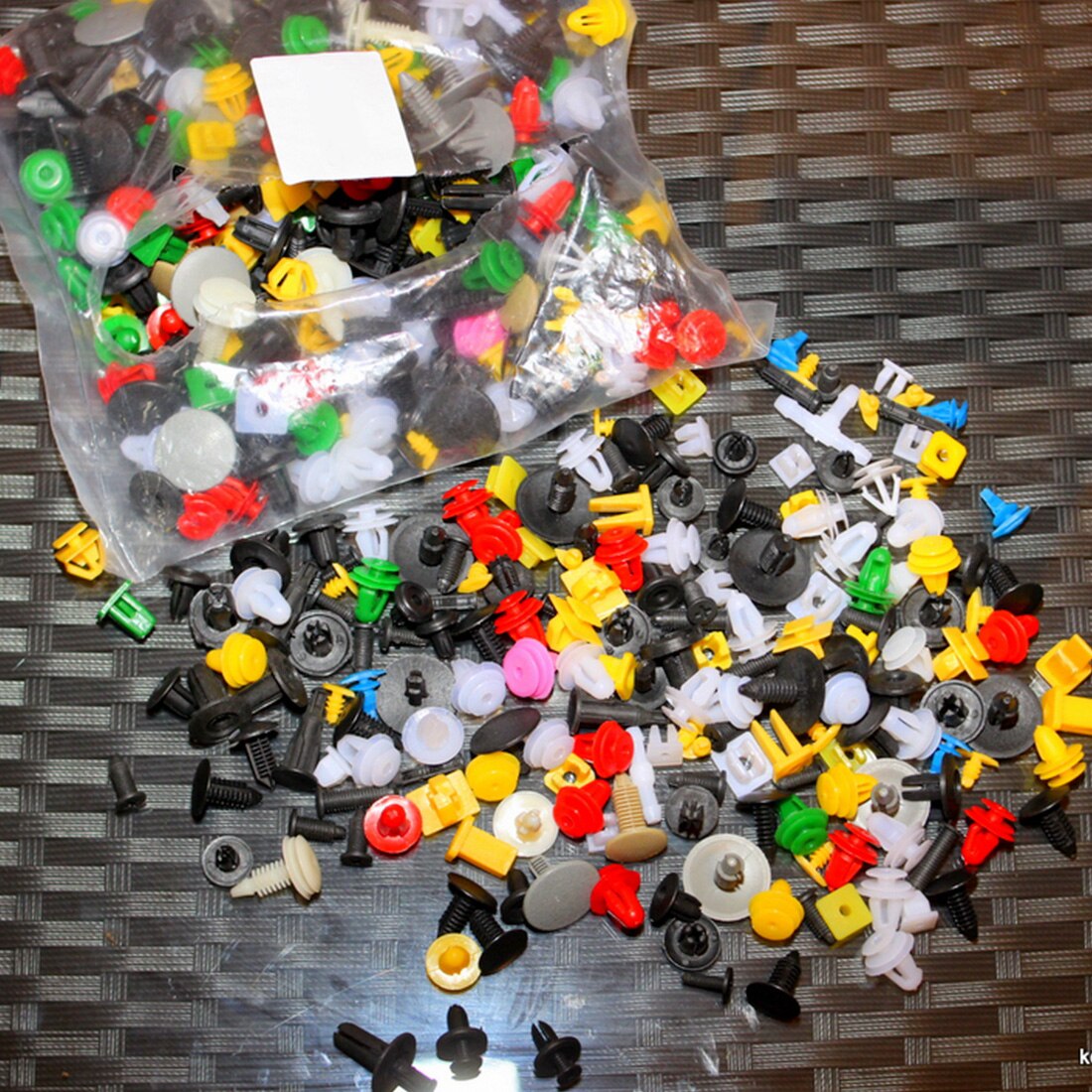 Dewtreetali Mixed Auto Fastener Car Bumper Clip Universal 100/200/500/1000pcs Retainer Rivet Door Panel Fender Liner Car Styling