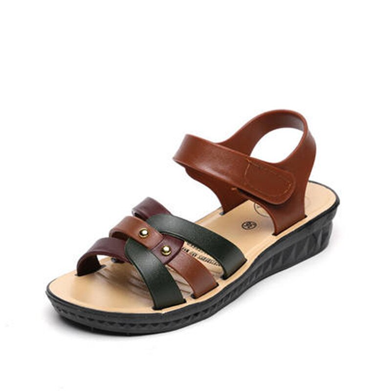 Sommar stil mamma sandaler medelålders kvinnor bekväma anti-halk mjuk sula skor gubbsandaler sandalier mujer