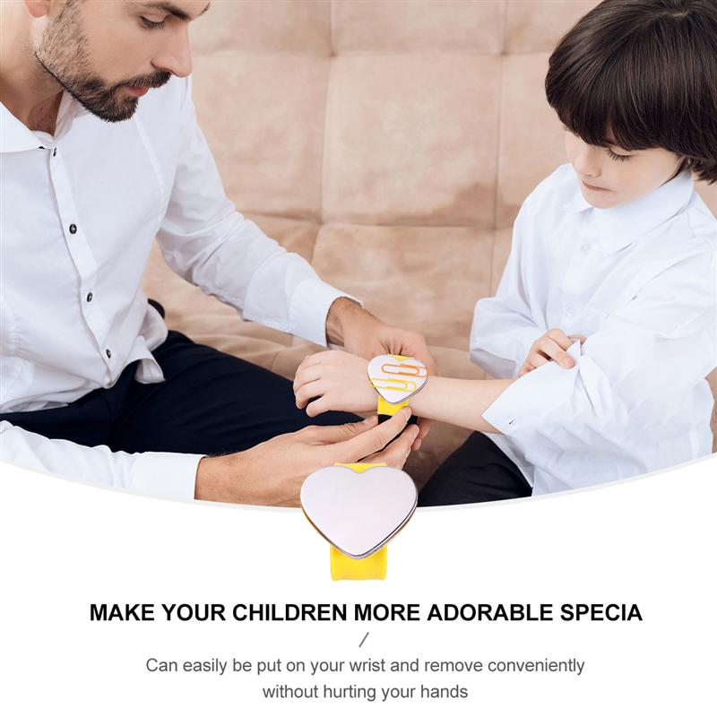 1pc Durable Magnetic Slap Bracelet Heart Shape Silicone Hand Band Wrist Strap Hand Decor for Kids