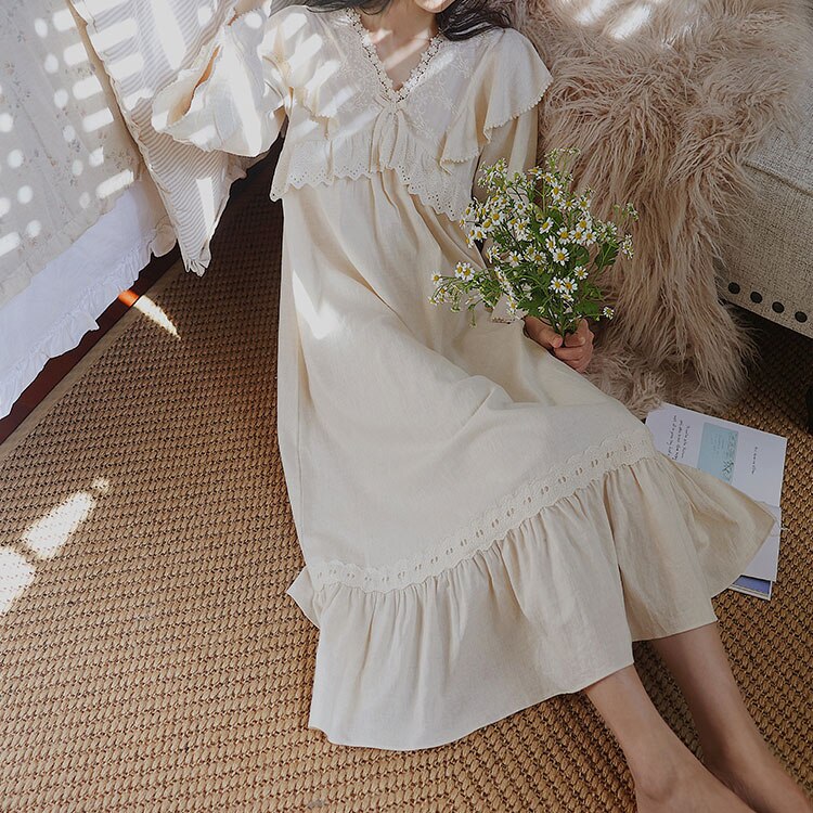 Lente Vrouwen Nachtkleding Geborduurde Kant Pyjama Prinses Sleepshirts Vintage Dames Katoen Beige Nachtjapon Nachtjapon