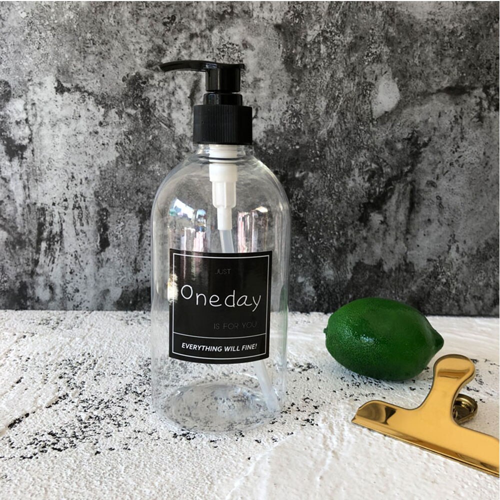 500ml zeepdispensers, badshampoo, douchegel, opbergfles, draagbare vloeibare lotion organizer, plastic flessen, sticker, willekeurig