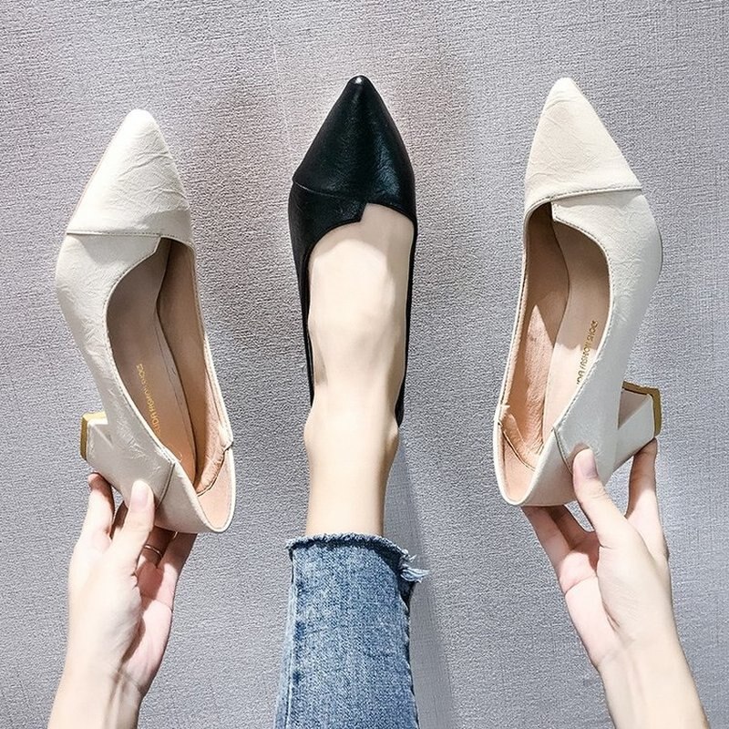 Svarta höga klackar kvinnor spetsiga tå block klack skor beige pumps dam skor vår höst slip-on fyrkantig klack dam skor