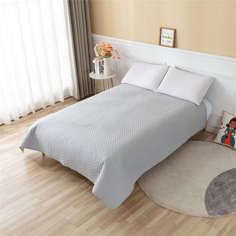 Waterproof Pet Mattress Cover Cat Dog Sofa Changing Mat Reusable Washable Pet Diaper Pad Anti-Slip Furniture Protector Bed Cover: 1 / 132x208cm (52x82in)