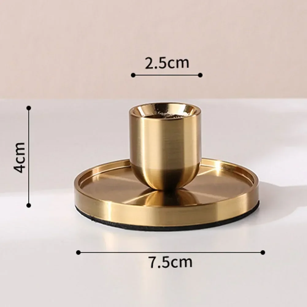 1pcs Candle Holder Desktop Candlestick Adornment Metal Candlestick Taper Candle Holder With Handle Home Wedding Decorations