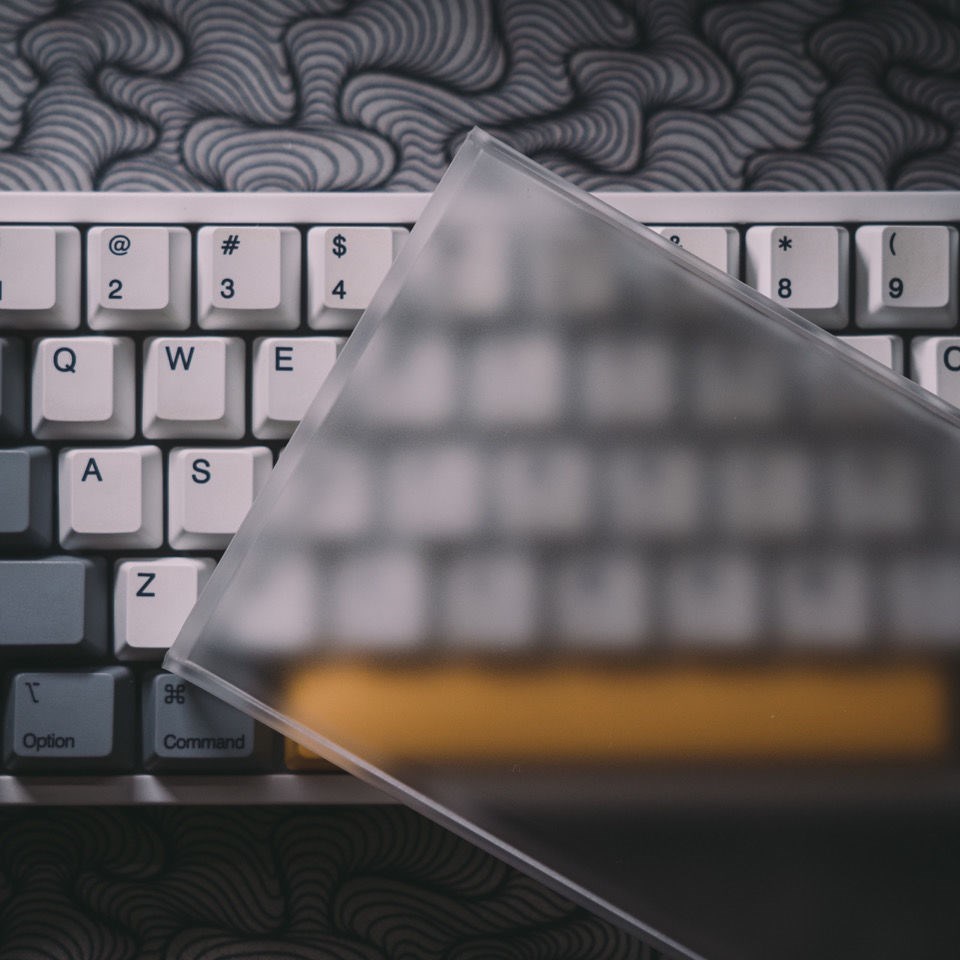 Mechanische Tastatur, mattierter Staubschutz, Acryl-Luftabdeckung für 60/61/64/68/80/84/87/96/104/108 Schlüssel, Staubschutz für mechanische Tastatur