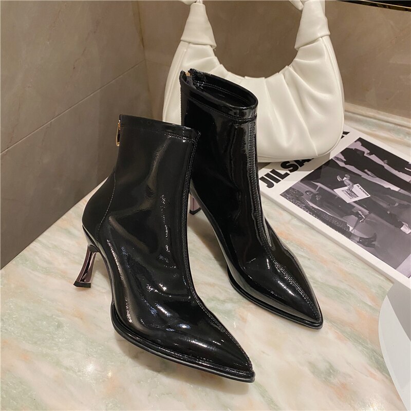 Dam lackkängor 6cm vita låga tunna höga klackar korta strumpor stövlar utomhus chelsea boots bota feminina: Svart / 6.5