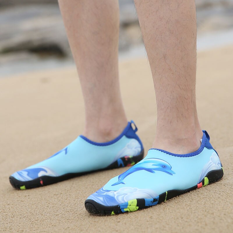 Chaussures de natation hommes plage eau chaussures de plein air chaussures de sport sandales Aqua chaussures tenis feminino esportivo léger sans lacet