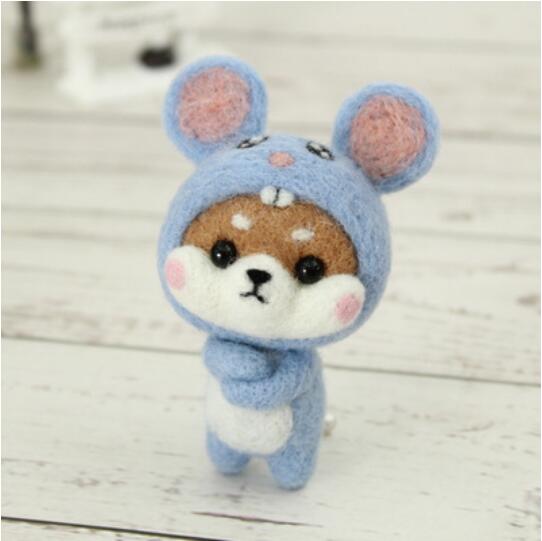 Dog and Dog Animals Wool Felt wool needlepoint kit wool felt needle felting decoration craft needlecraft: A