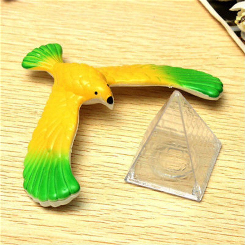 Lustig Ausgleich Adler Mit Pyramide Ständer Magie ausgleichen Vogel büro Schreibtisch Dekoration freundlicher Pädagogisches Spielzeug Geburtstag