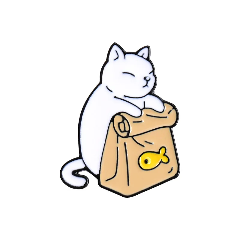Leuke Zwart Witte Katten Emaille Pins Vis Broches Cartoon Dier Badges Denim Revers Metalen Pin voor Kinderen Vrouwen Tassen Rugzak Kleding: Goud