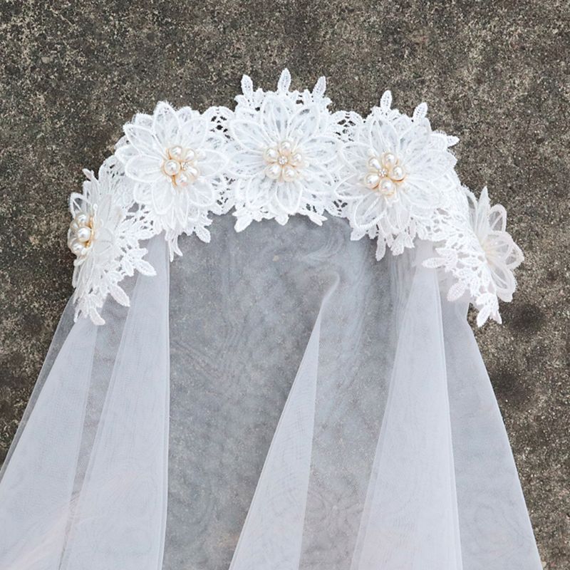 2- lager vintage kvinnor bröllopsslöja blommig spetsapplikation imitation pärla strass blomma brudslöja med fasta krokodilklämmor