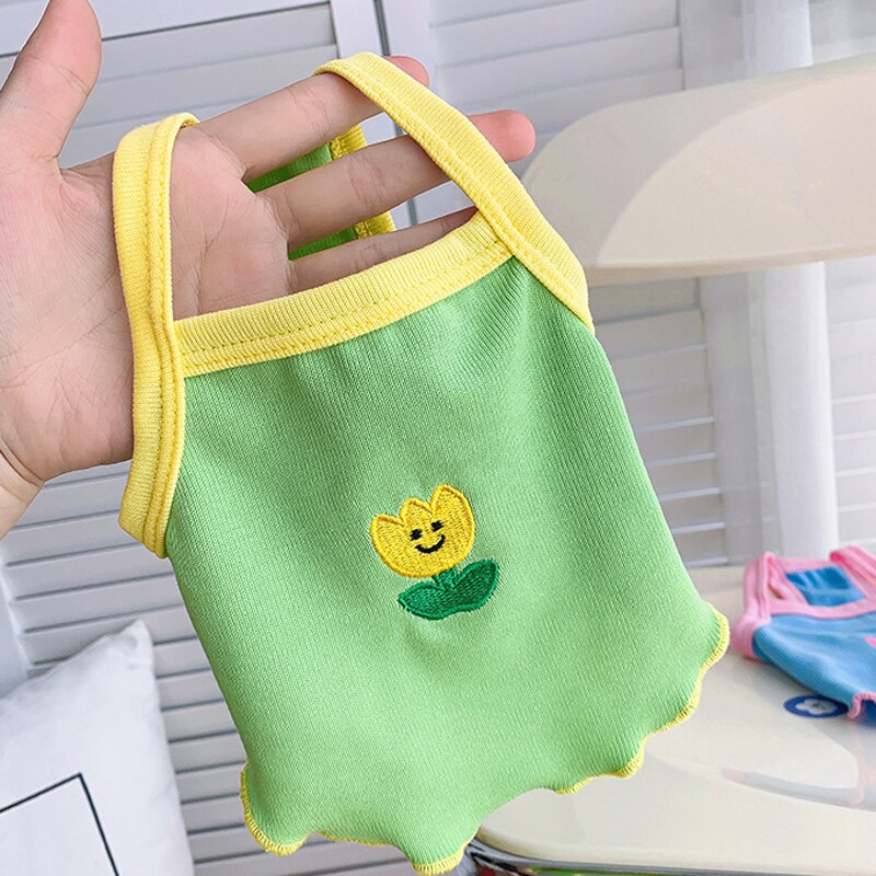 Ropa con volantes para perro, chaleco con tirantes transpirable para cachorro, flor Schnauzer, camiseta de peluche de Pomerania, de verano: green / L