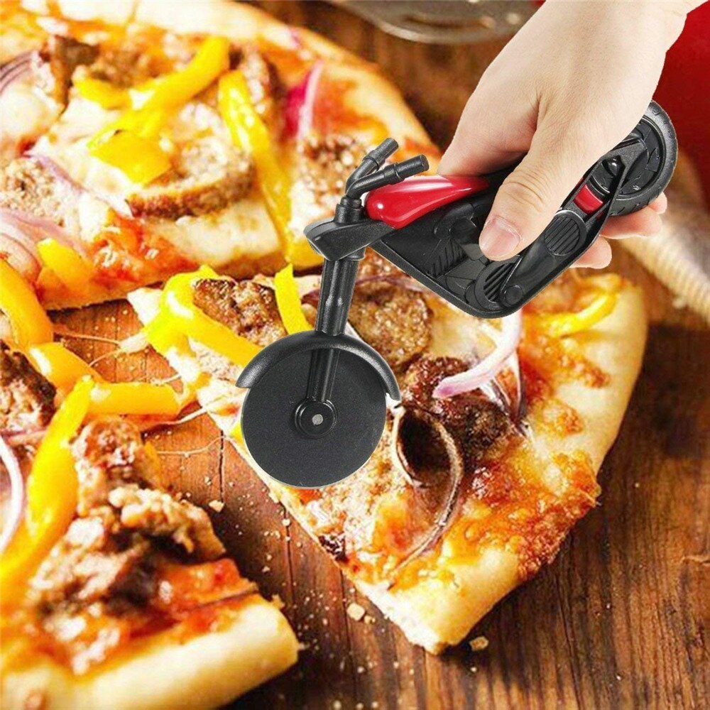 Motorcycle Pizza Cutter Pizza Wheel Roller Tool Stainless Steel Pizza Slicer Sharp Blade Motorbike Cutting Wheels Display Stand