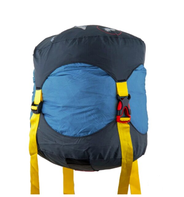 Housse de compression étanche pour sac de couchage été Duo des cimes